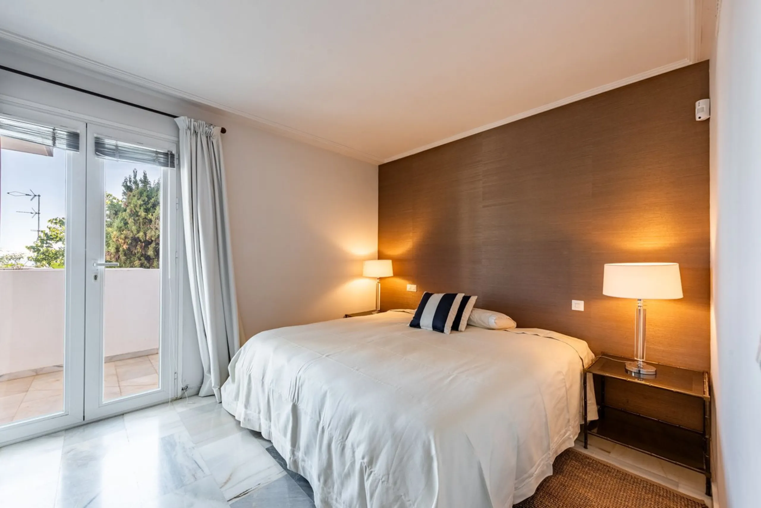 Spacious Sea-View Apartment for Sale in Las Jacarandas, Bel Air – Ideal for Permanent Living