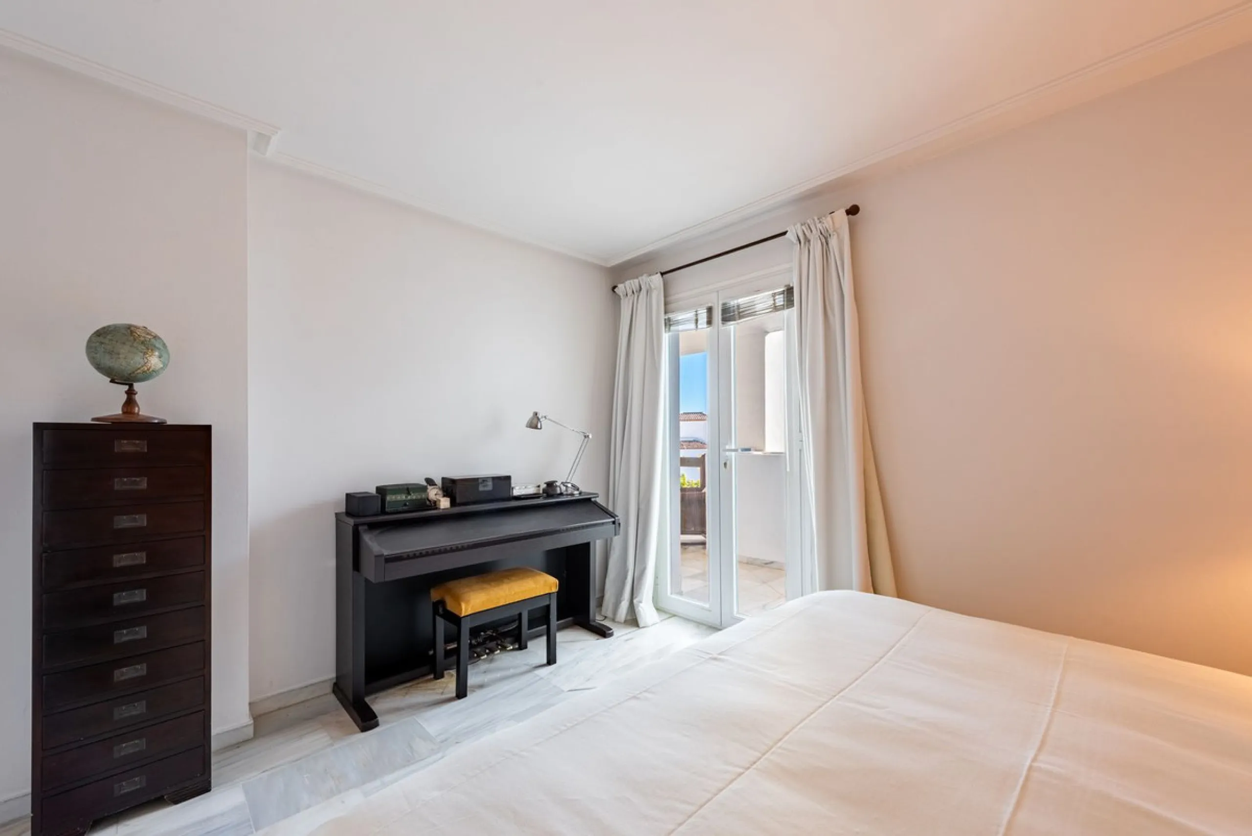 Spacious Sea-View Apartment for Sale in Las Jacarandas, Bel Air – Ideal for Permanent Living