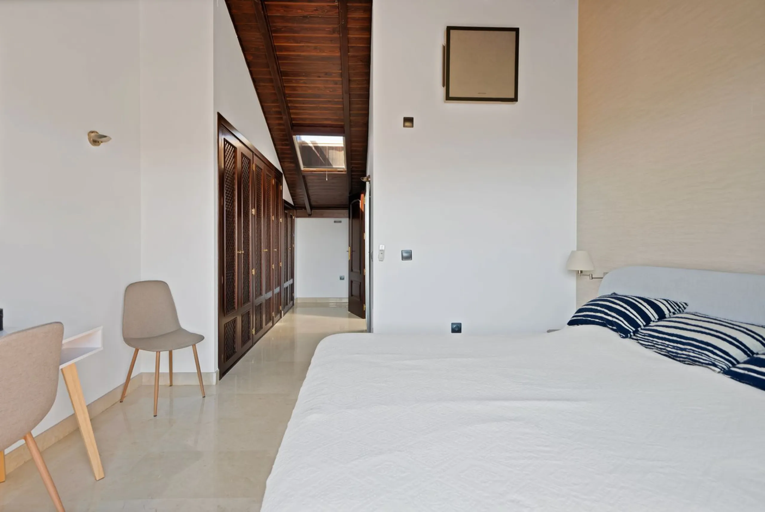 Apartment - Penthouse Duplex в продаже в Marbella, Málaga. В доме 3 спален и 2 ванных комнат. Площадь дома 169 м²