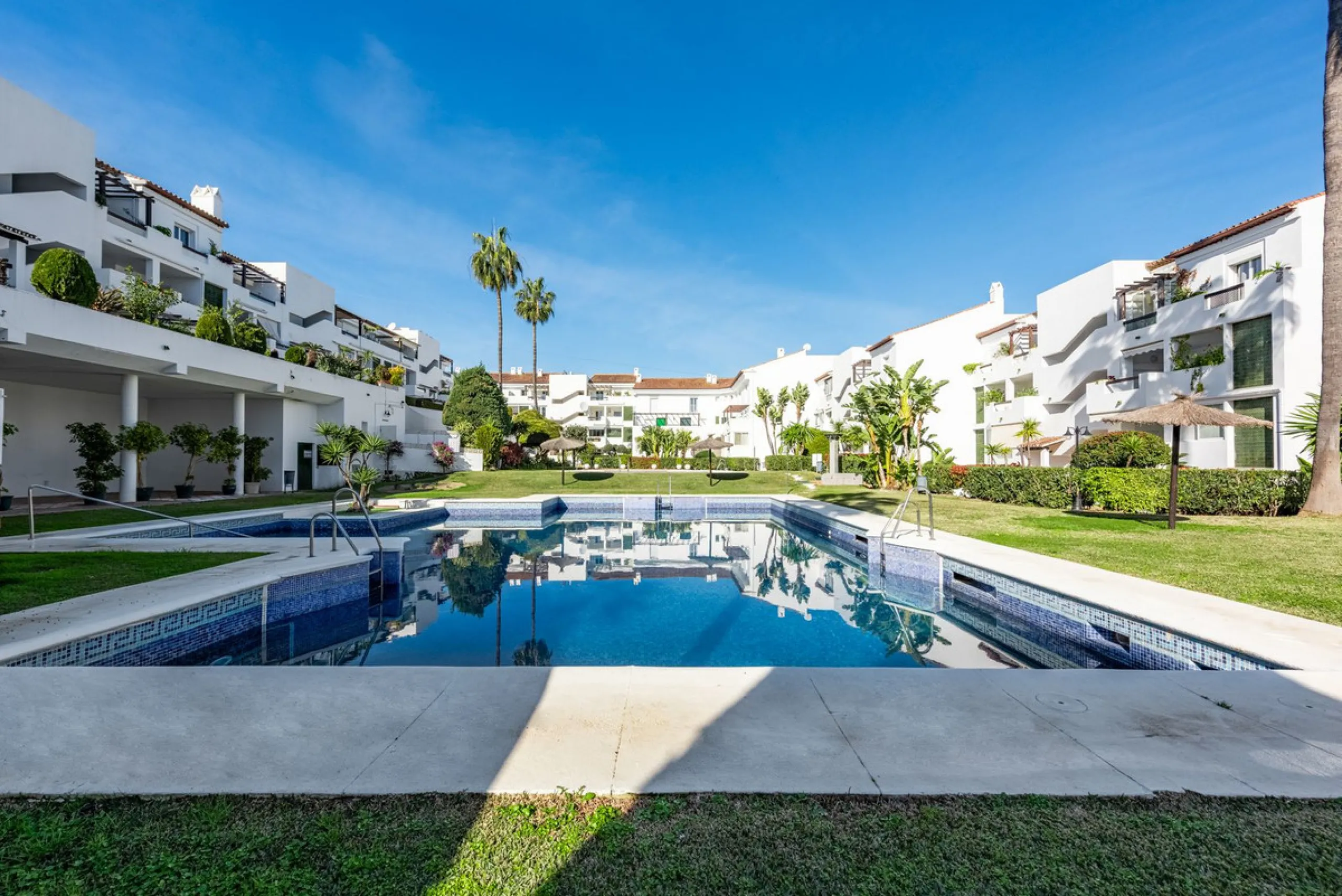 Spacious Sea-View Apartment for Sale in Las Jacarandas, Bel Air – Ideal for Permanent Living