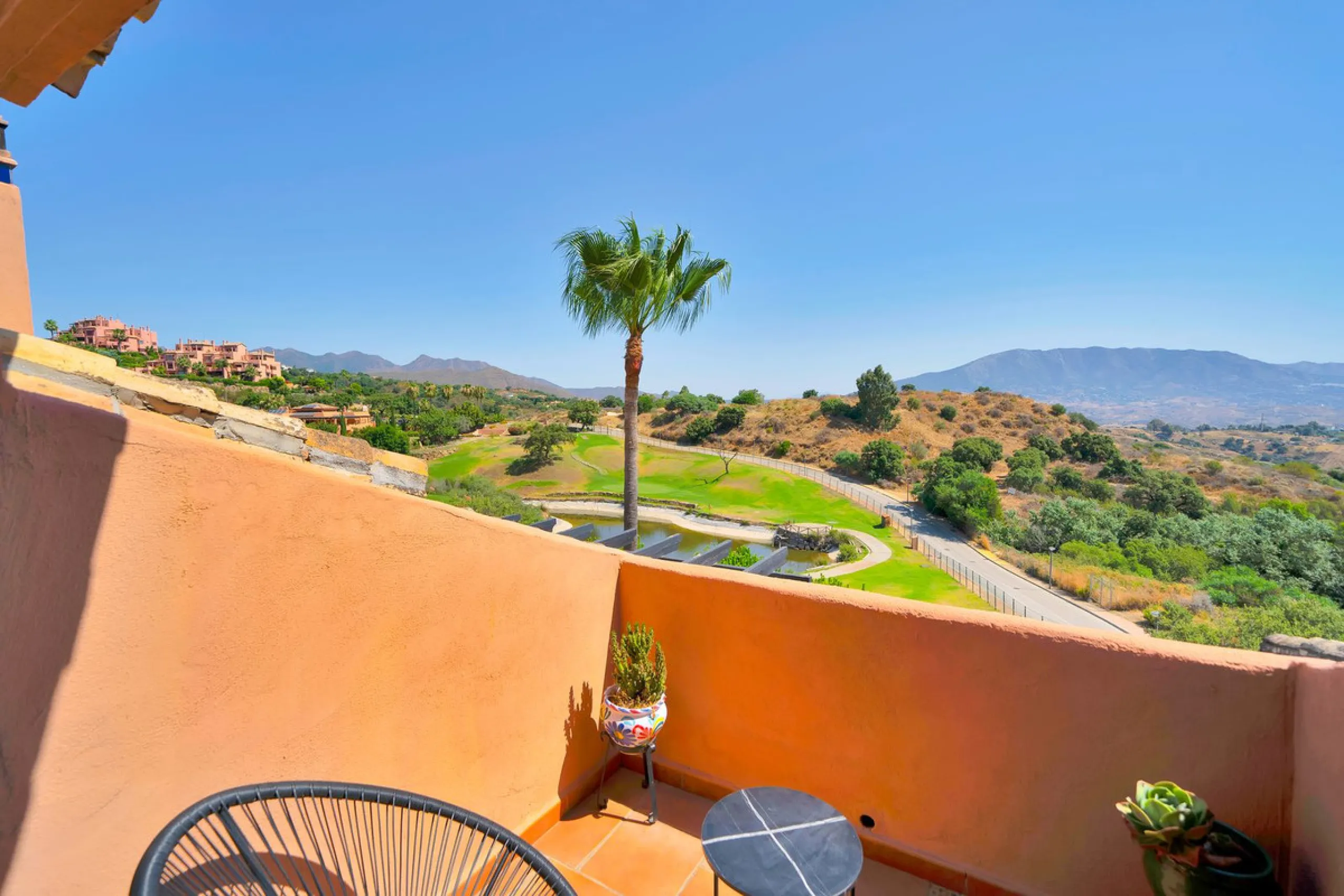 Apartment - Penthouse Duplex в продаже в Marbella, Málaga. В доме 3 спален и 2 ванных комнат. Площадь дома 169 м²