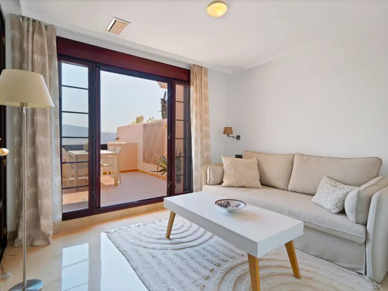Apartment - Penthouse Duplex в продаже в Marbella, Málaga. В доме 3 спален и 2 ванных комнат. Площадь дома 169 м²