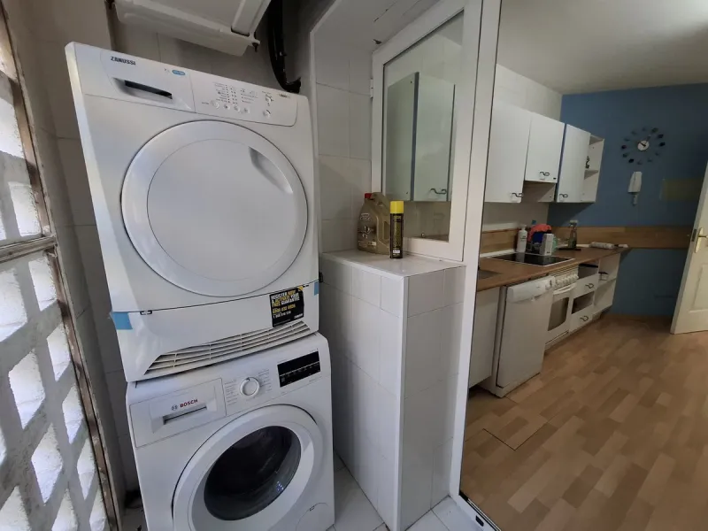 Corner ground-floor apartment with great potential and garden in Río Real, Marbella