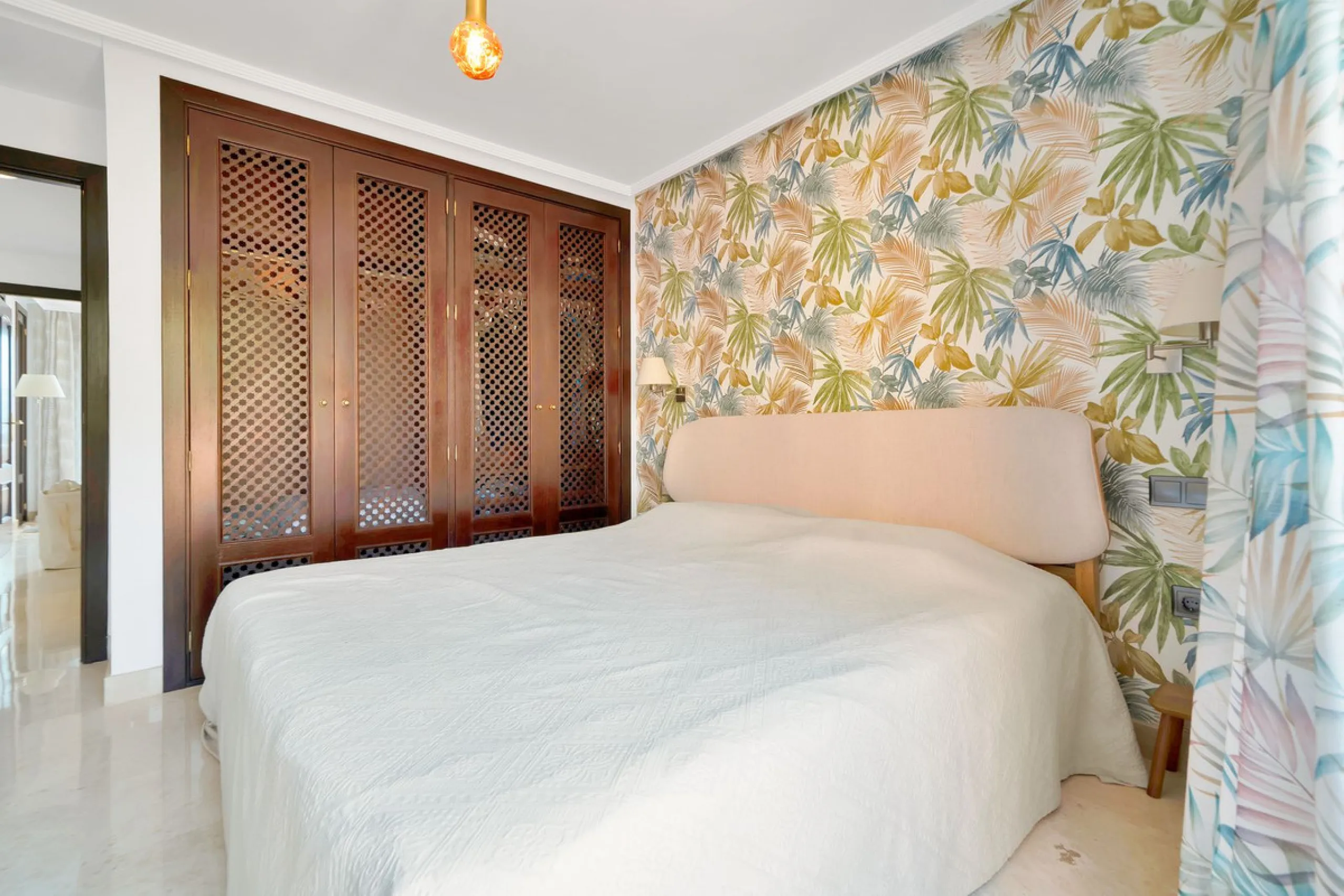 Apartment - Penthouse Duplex в продаже в Marbella, Málaga. В доме 3 спален и 2 ванных комнат. Площадь дома 169 м²