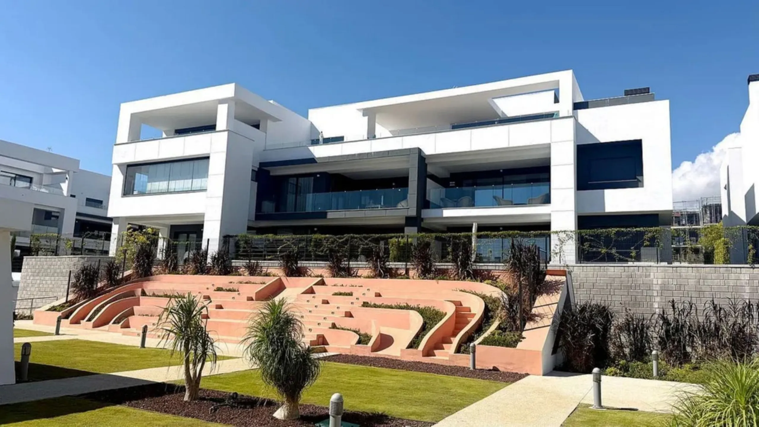 Exceptional Apartment in Vanian Gardens – The Best Location in the Entire Complex