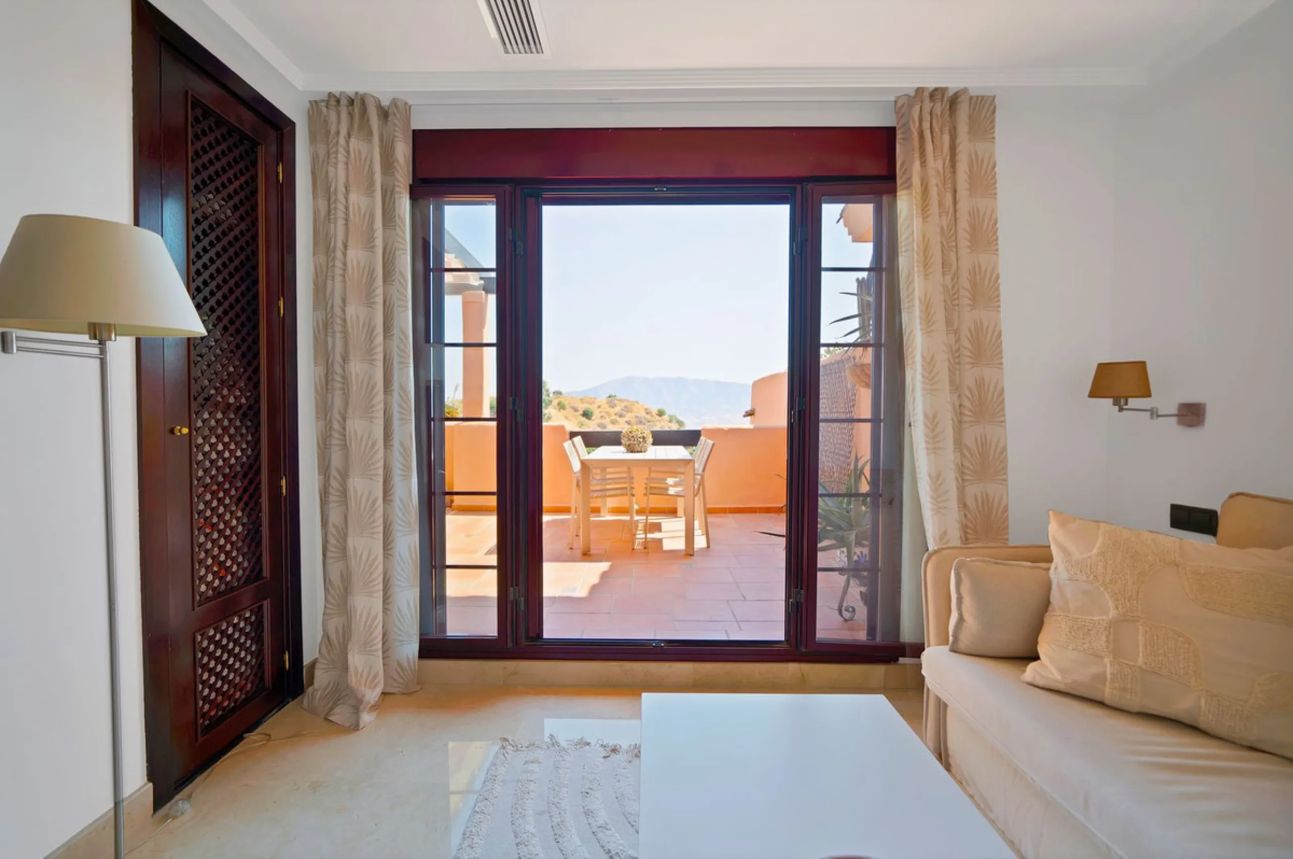 Apartment - Penthouse Duplex в продаже в Marbella, Málaga. В доме 3 спален и 2 ванных комнат. Площадь дома 169 м²