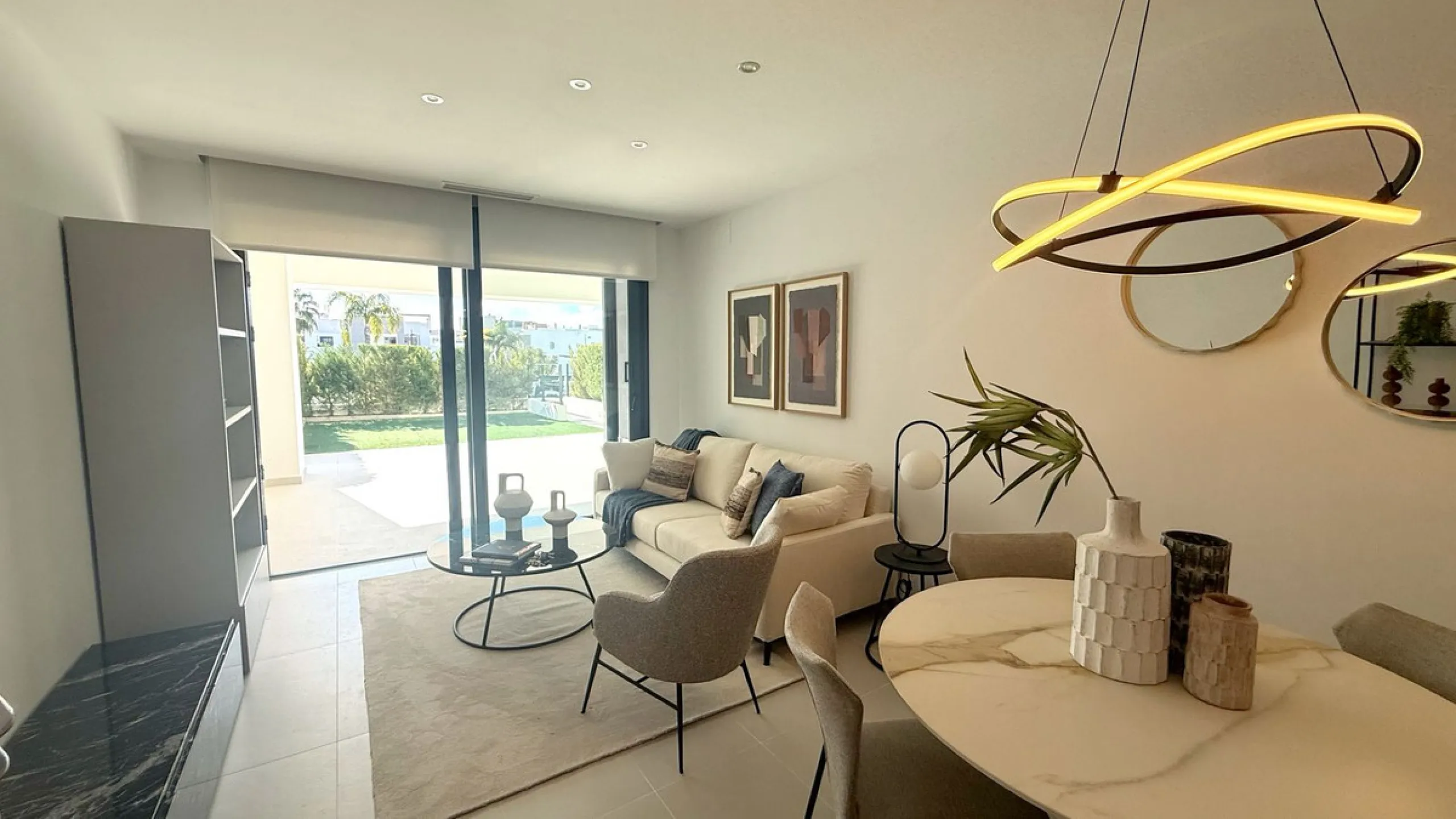 Located within the sought-after gated community of Miradores del Sol, this attractive property enjoys a prime position in Cancelada, just minutes from the beach, shops, restaurants, and everyday amenities. It offers a comfortable and well-designed living 