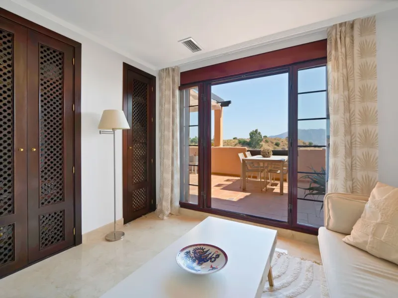 Apartment - Penthouse Duplex в продаже в Marbella, Málaga. В доме 3 спален и 2 ванных комнат. Площадь дома 169 м²