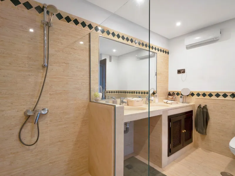 Apartment - Penthouse Duplex в продаже в Marbella, Málaga. В доме 3 спален и 2 ванных комнат. Площадь дома 169 м²