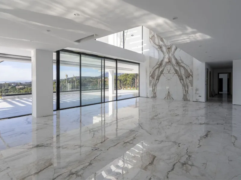 House - Detached Villa в продаже в Benahavís, Málaga. В доме 5 спален и 6 ванных комнат. Площадь дома 1174 м². Площадь участка 4681 м²