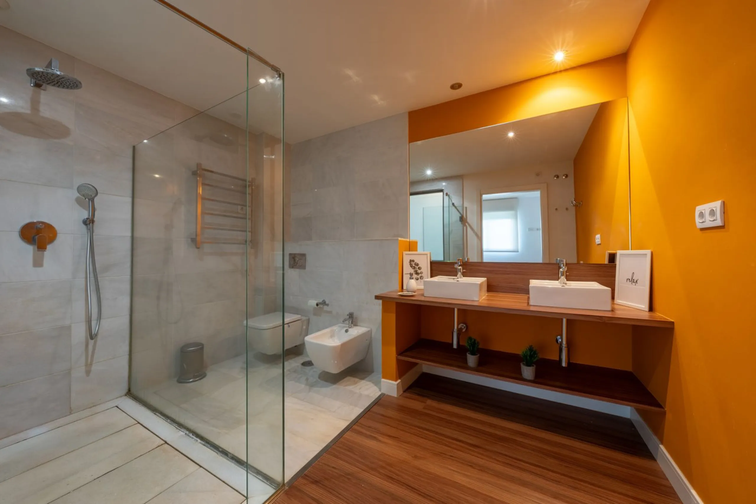 Apartment - Middle Floor Apartment в продаже в Marbella, Málaga. В доме 2 спален и 2 ванных комнат. Площадь дома 122 м²