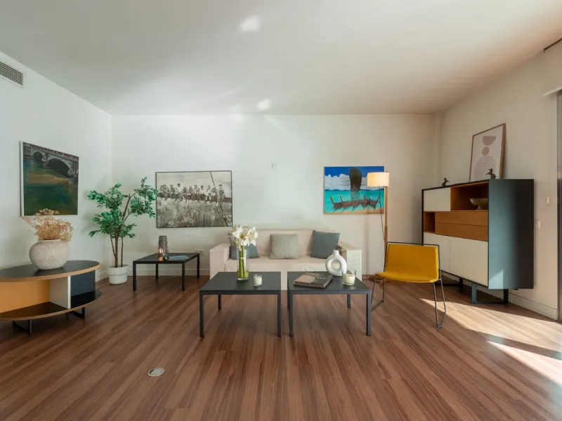 Apartment - Middle Floor Apartment в продаже в Marbella, Málaga. В доме 2 спален и 2 ванных комнат. Площадь дома 122 м²