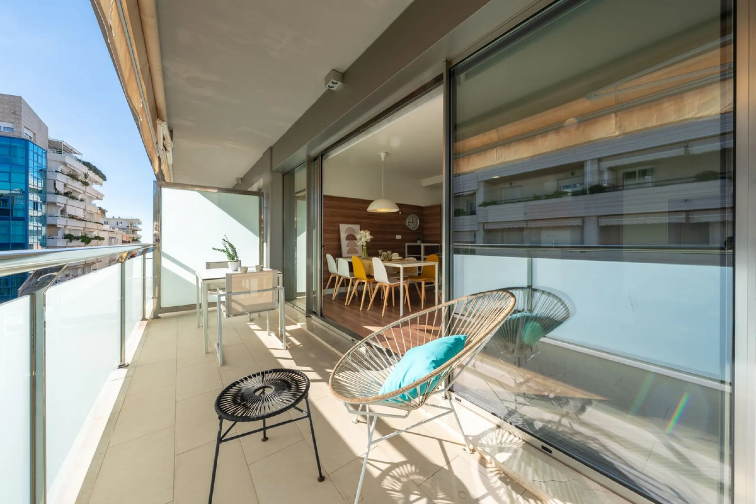 Apartment - Middle Floor Apartment в продаже в Marbella, Málaga. В доме 2 спален и 2 ванных комнат. Площадь дома 122 м²