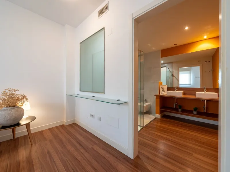 Apartment - Middle Floor Apartment в продаже в Marbella, Málaga. В доме 2 спален и 2 ванных комнат. Площадь дома 122 м²