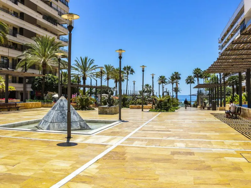 Apartment - Middle Floor Apartment в продаже в Marbella, Málaga. В доме 2 спален и 2 ванных комнат. Площадь дома 122 м²