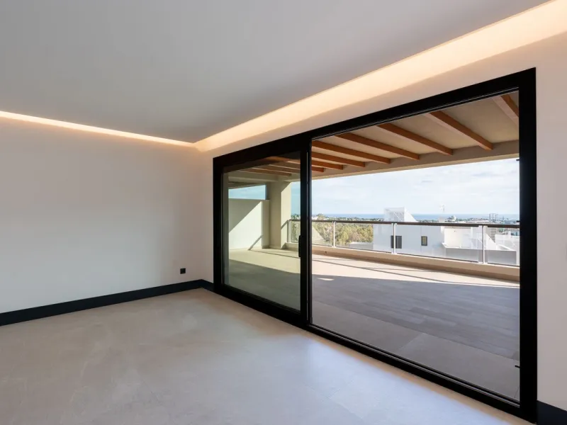 Experience modern Mediterranean living in this stunning 2-bedroom apartment within Marbella Lake, a prestigious gated community in the peaceful hills of Nueva Andalucía. Marbella Lake offers a harmonious blend of nature, comfort, and panoramic views, just
