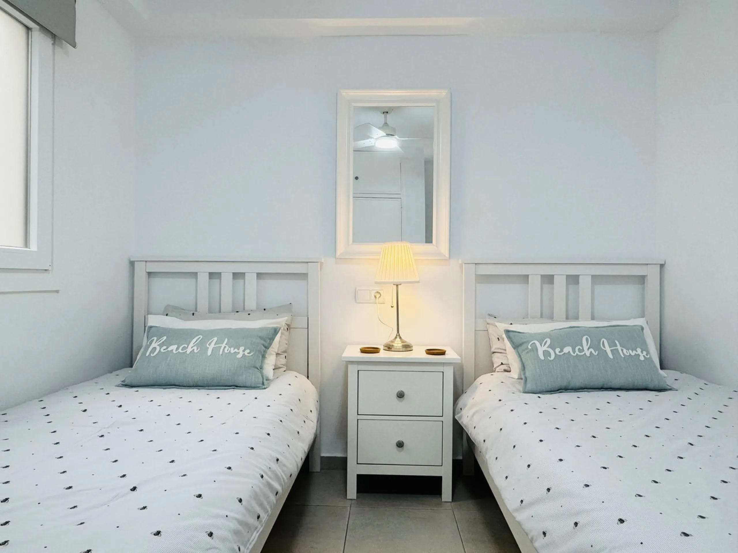 Frontline South-Facing Apartment – Duquesa Marina.