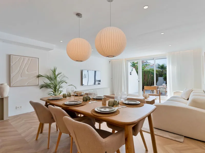 Nestled in the peaceful and prestigious Nagüeles area, right next to the foothills of La Concha and its surrounding national park, you'll find Casa Montana – a newly built home where no detail has been overlooked.