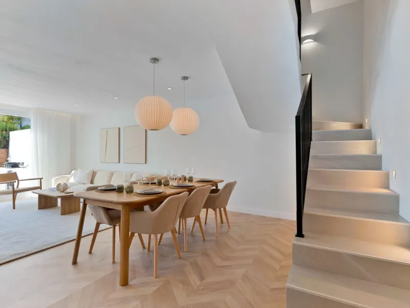 Nestled in the peaceful and prestigious Nagüeles area, right next to the foothills of La Concha and its surrounding national park, you'll find Casa Montana – a newly built home where no detail has been overlooked.