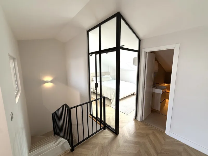 Nestled in the peaceful and prestigious Nagüeles area, right next to the foothills of La Concha and its surrounding national park, you'll find Casa Montana – a newly built home where no detail has been overlooked.