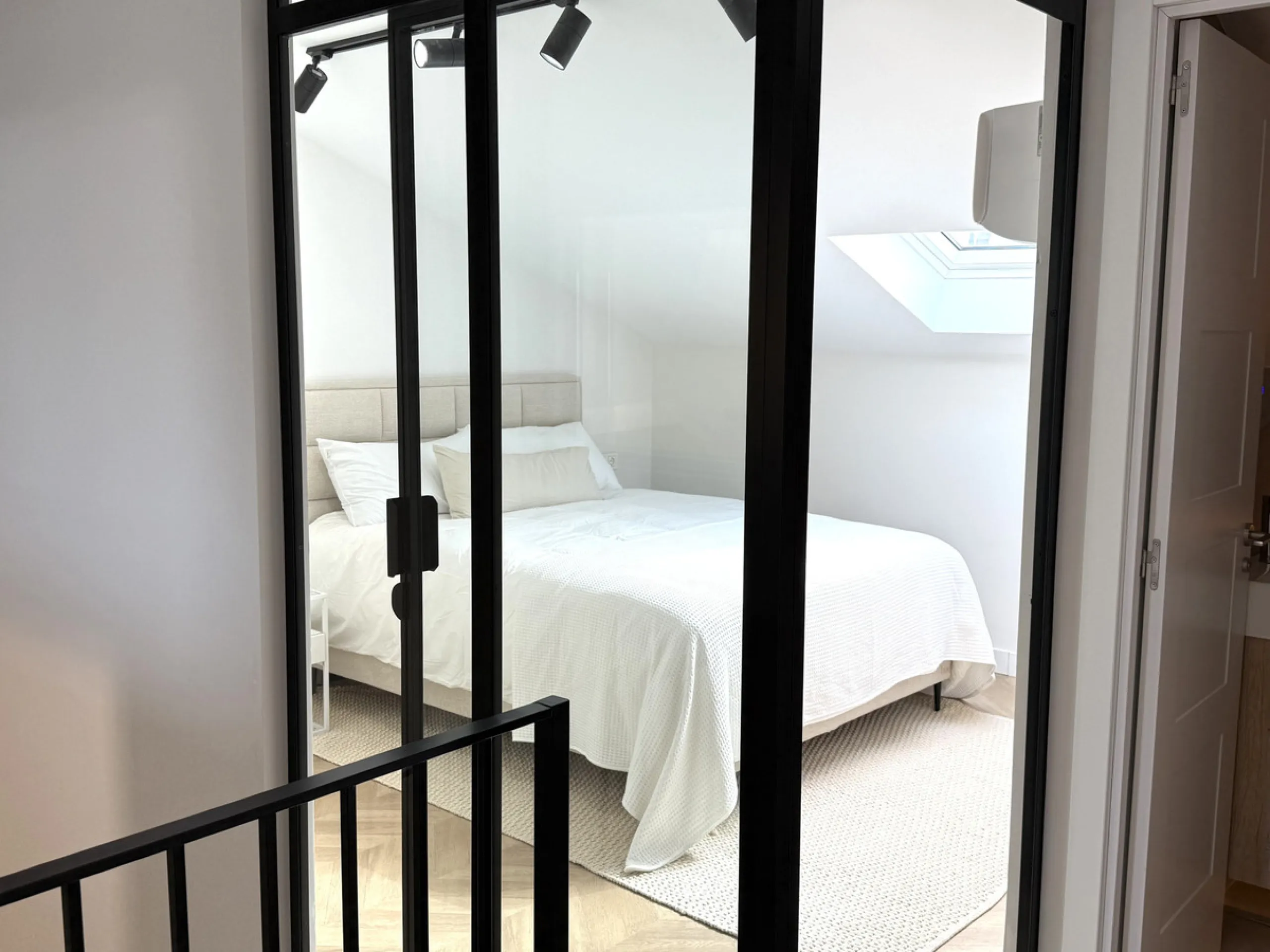 Nestled in the peaceful and prestigious Nagüeles area, right next to the foothills of La Concha and its surrounding national park, you'll find Casa Montana – a newly built home where no detail has been overlooked.