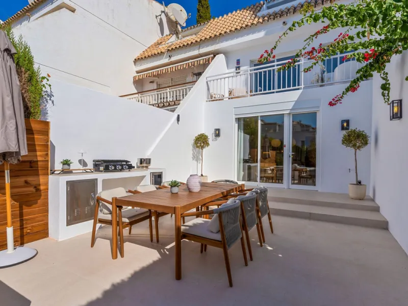 Nestled in the peaceful and prestigious Nagüeles area, right next to the foothills of La Concha and its surrounding national park, you'll find Casa Montana – a newly built home where no detail has been overlooked.