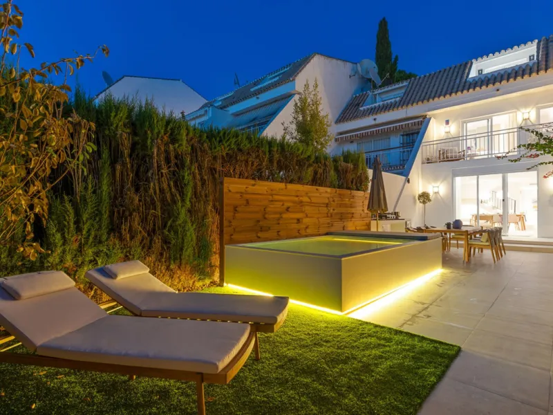 Nestled in the peaceful and prestigious Nagüeles area, right next to the foothills of La Concha and its surrounding national park, you'll find Casa Montana – a newly built home where no detail has been overlooked.