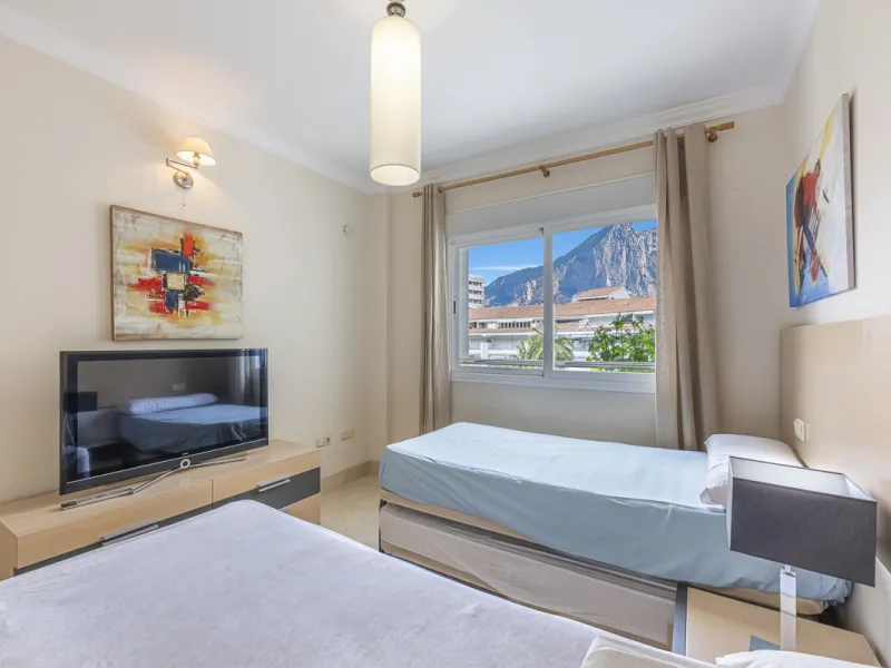 Apartment - Middle Floor Apartment в продаже в Marbella, Málaga. В доме 2 спален и 3 ванных комнат. Площадь дома 151 м²