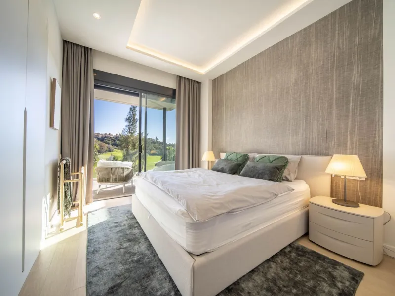 LUXURY ON A WHOLE NEW LEVEL — BETWEEN GOLF AND THE SEA