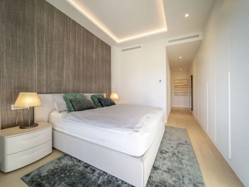 LUXURY ON A WHOLE NEW LEVEL — BETWEEN GOLF AND THE SEA