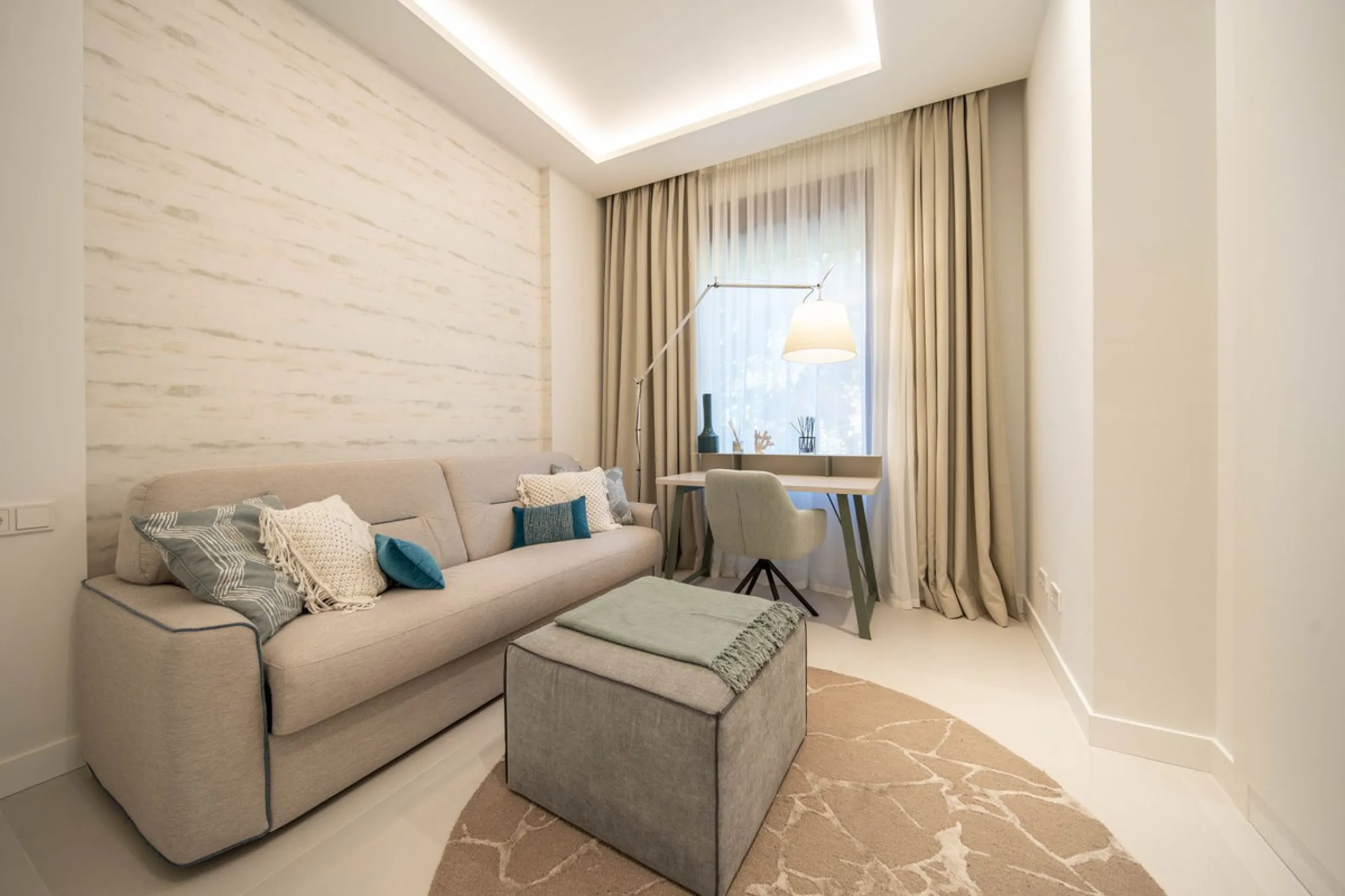 LUXURY ON A WHOLE NEW LEVEL — BETWEEN GOLF AND THE SEA