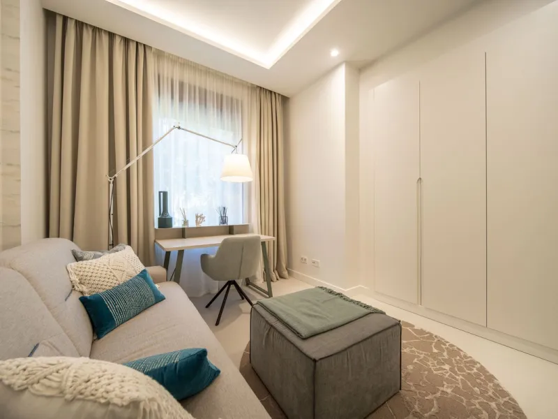 LUXURY ON A WHOLE NEW LEVEL — BETWEEN GOLF AND THE SEA