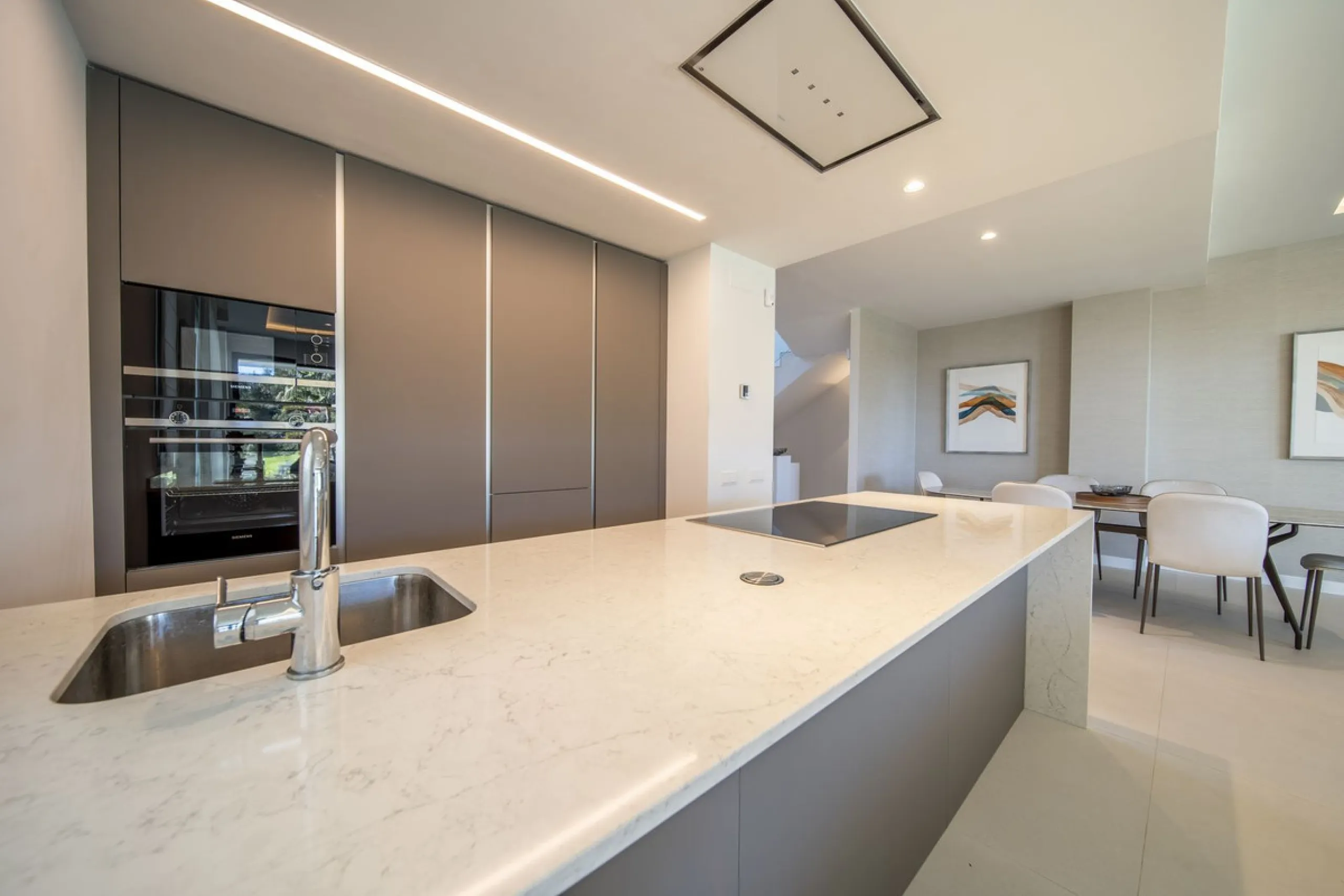 LUXURY ON A WHOLE NEW LEVEL — BETWEEN GOLF AND THE SEA