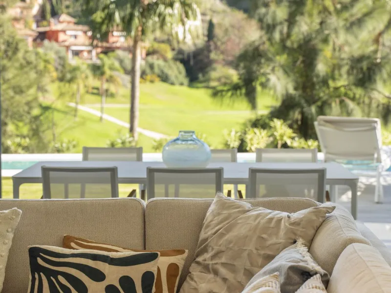 LUXURY ON A WHOLE NEW LEVEL — BETWEEN GOLF AND THE SEA