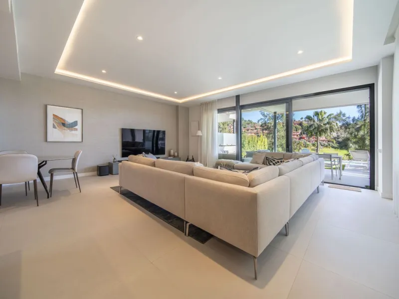 LUXURY ON A WHOLE NEW LEVEL — BETWEEN GOLF AND THE SEA