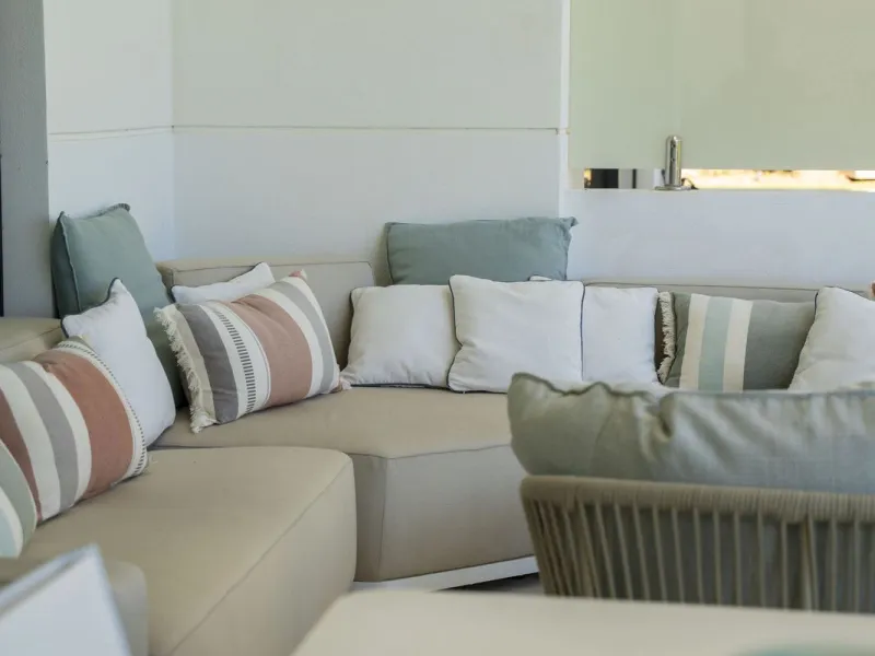 LUXURY ON A WHOLE NEW LEVEL — BETWEEN GOLF AND THE SEA