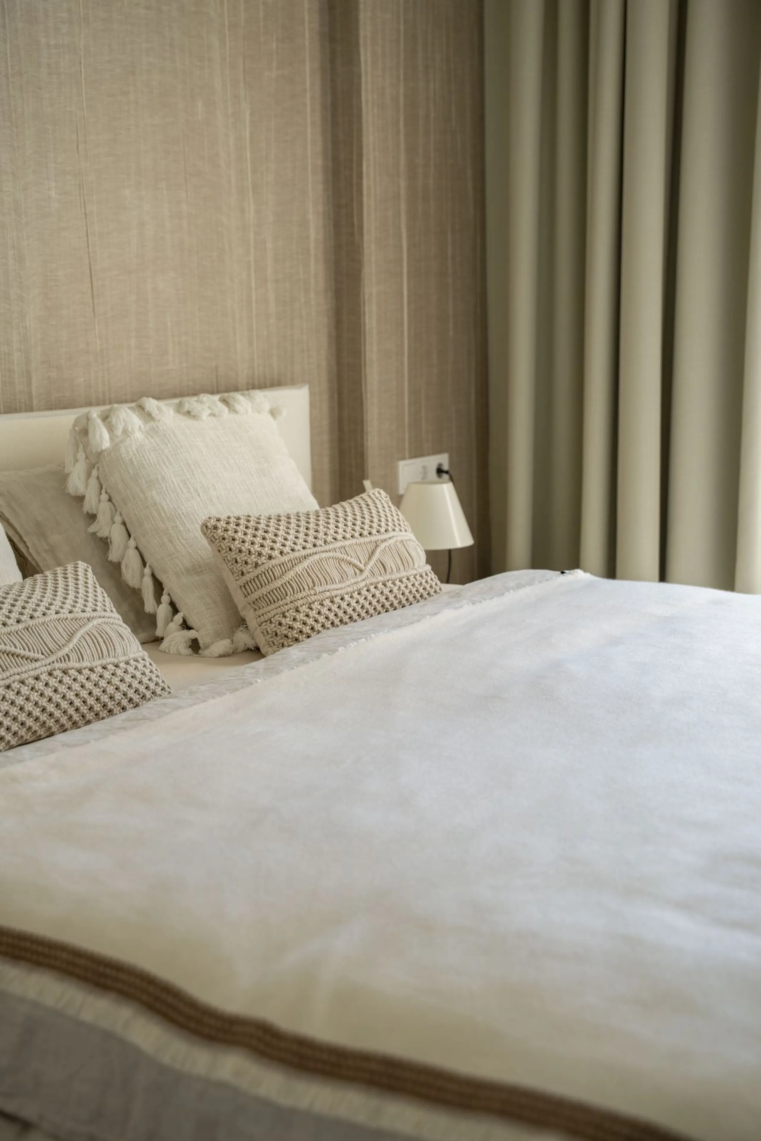 LUXURY ON A WHOLE NEW LEVEL — BETWEEN GOLF AND THE SEA