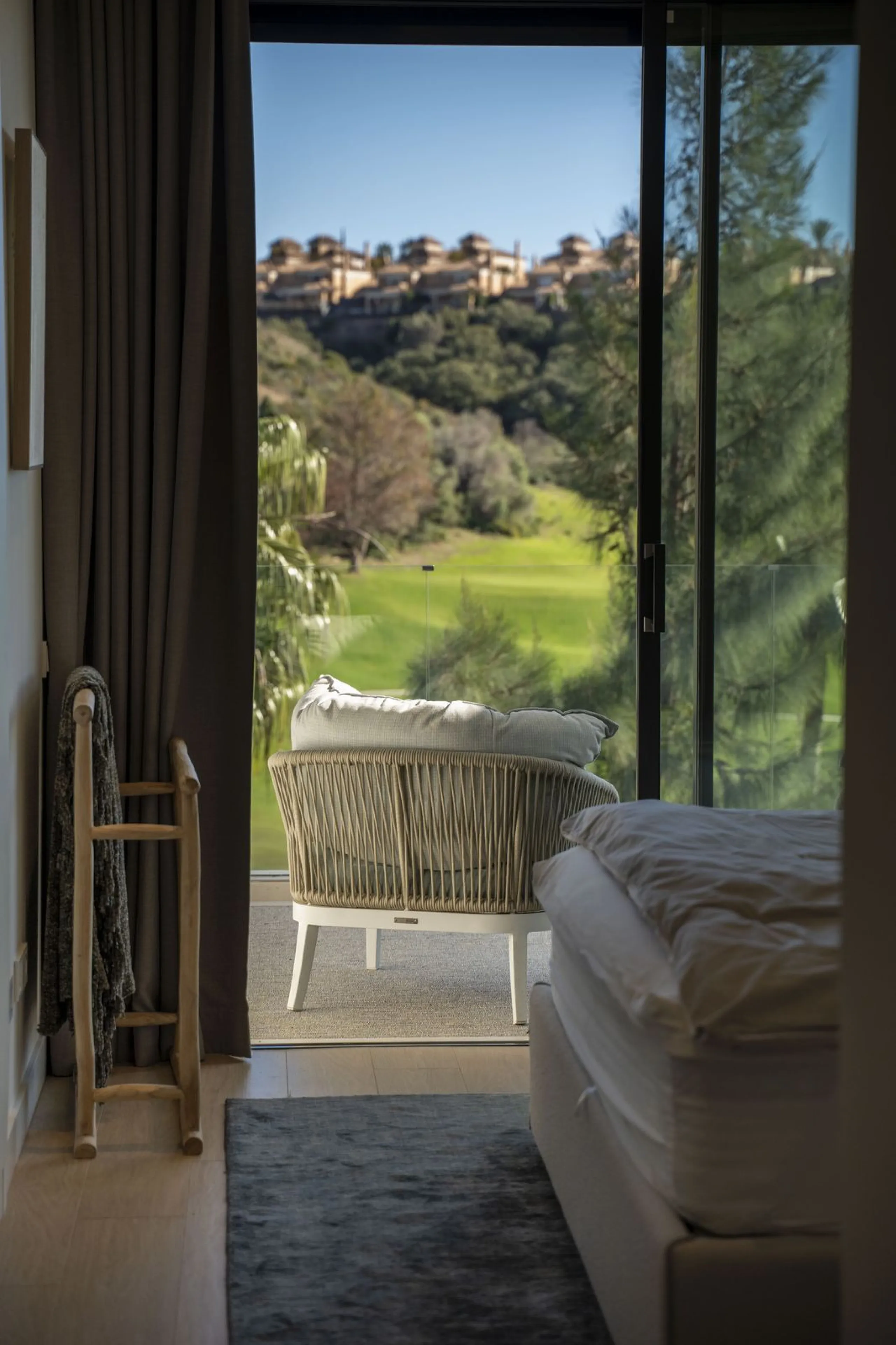 LUXURY ON A WHOLE NEW LEVEL — BETWEEN GOLF AND THE SEA