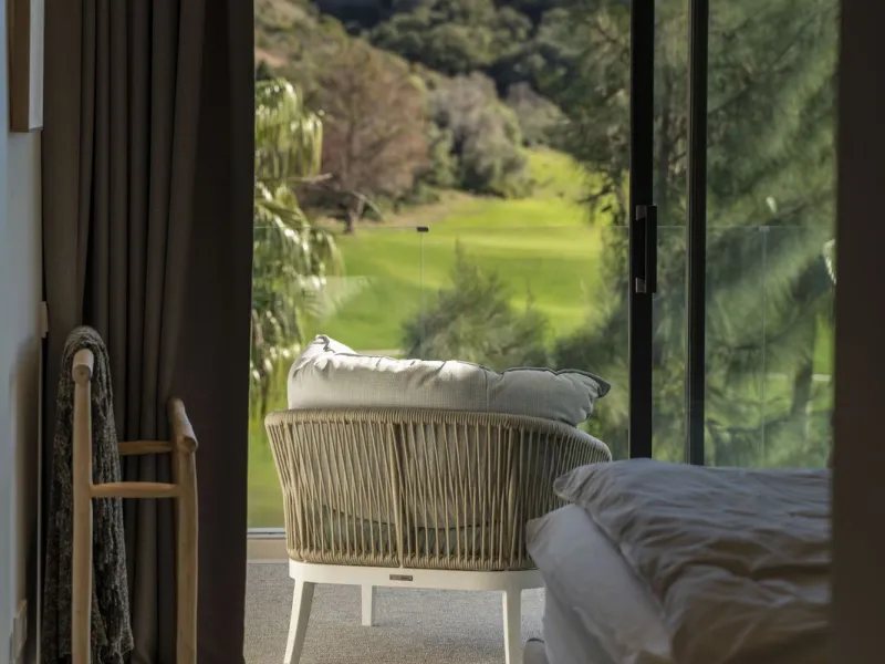 LUXURY ON A WHOLE NEW LEVEL — BETWEEN GOLF AND THE SEA