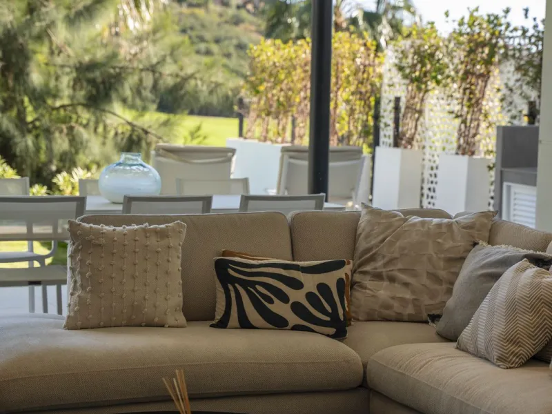 LUXURY ON A WHOLE NEW LEVEL — BETWEEN GOLF AND THE SEA