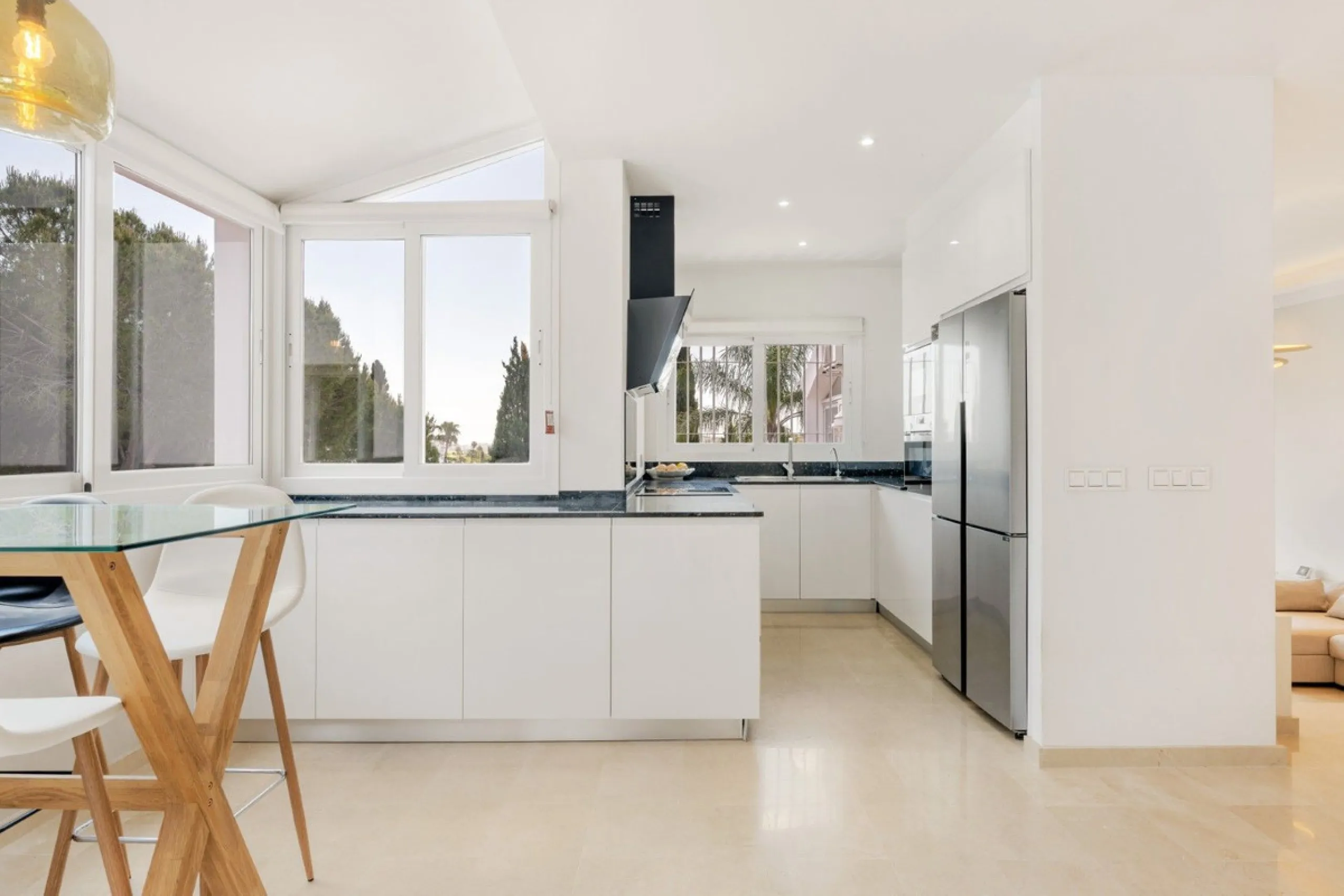 Choosing Mijas Golf is choosing a relaxed, family friendly lifestyle surrounded by nature, in one of the Costa del Sol's most established residential enclaves. Quiet streets, open views and a safe, peaceful atmosphere come together with excellent access t