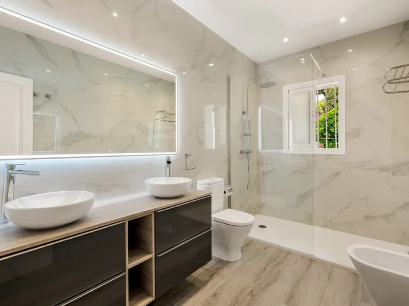 Choosing Mijas Golf is choosing a relaxed, family friendly lifestyle surrounded by nature, in one of the Costa del Sol's most established residential enclaves. Quiet streets, open views and a safe, peaceful atmosphere come together with excellent access t