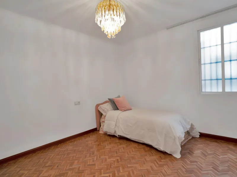 Located between the Old Town and the main avenue in central Marbella, and just 300 metres from the beach, we present this spacious property, brimming with Andalusian charm and offering enormous potential for renovation.