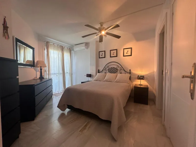 Discover your new home in Mijas Golf! This fantastic and spacious 122 m² penthouse offers a comfortable and tranquil lifestyle in a picturesque setting.