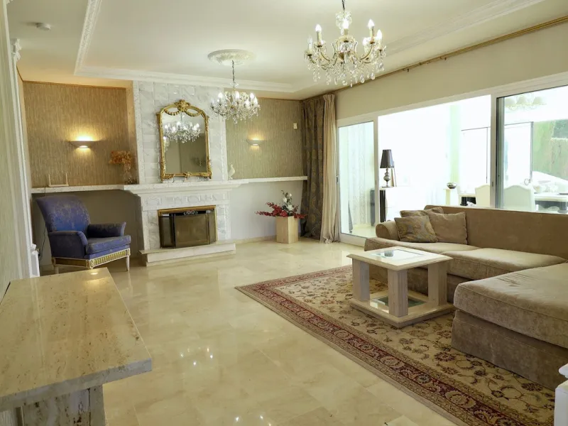 Exclusive townhouse in Riviera del Sol with panoramic views and elegant interior