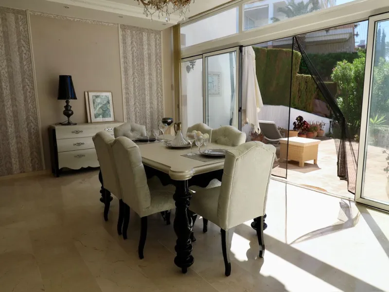 Exclusive townhouse in Riviera del Sol with panoramic views and elegant interior