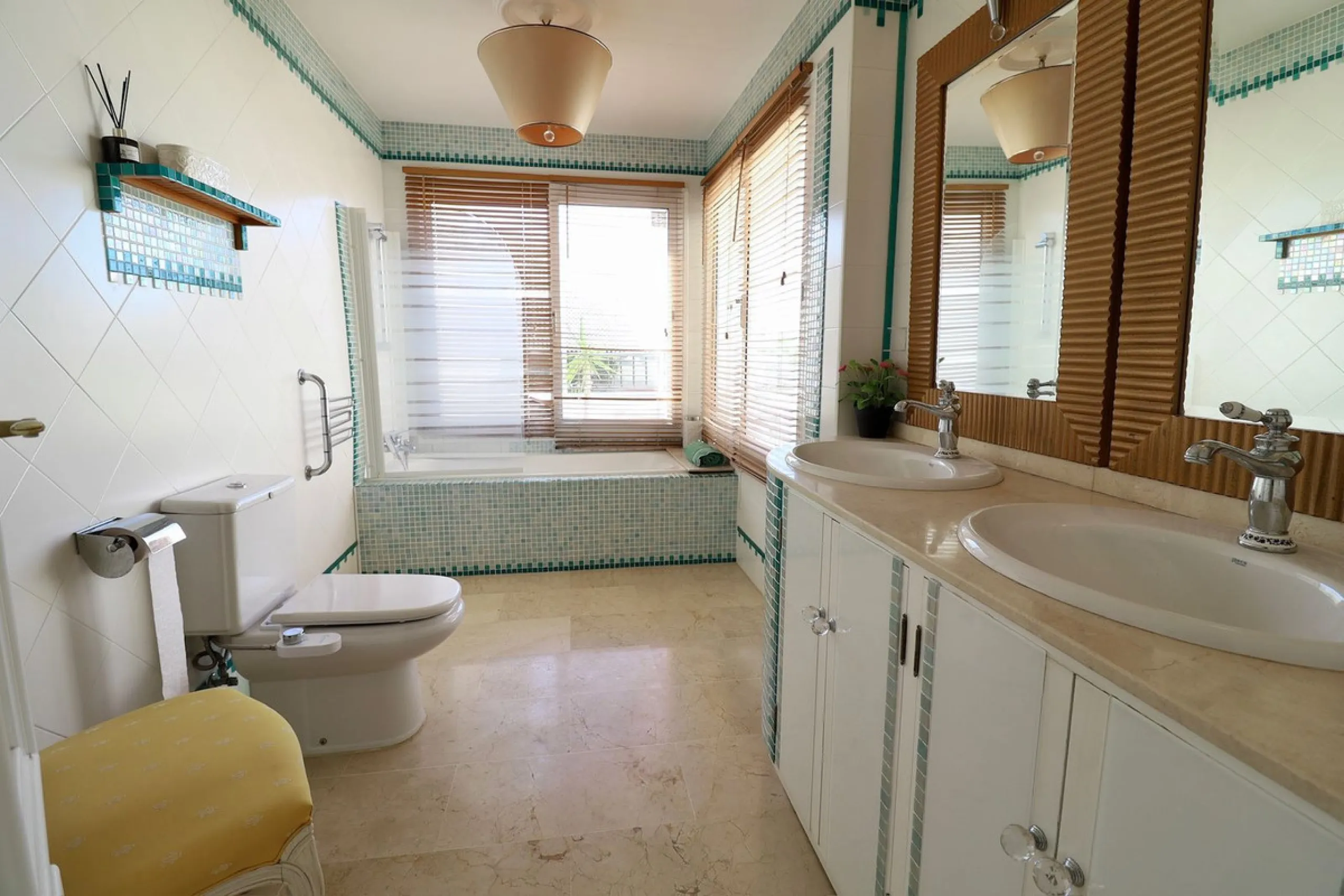 Exclusive townhouse in Riviera del Sol with panoramic views and elegant interior