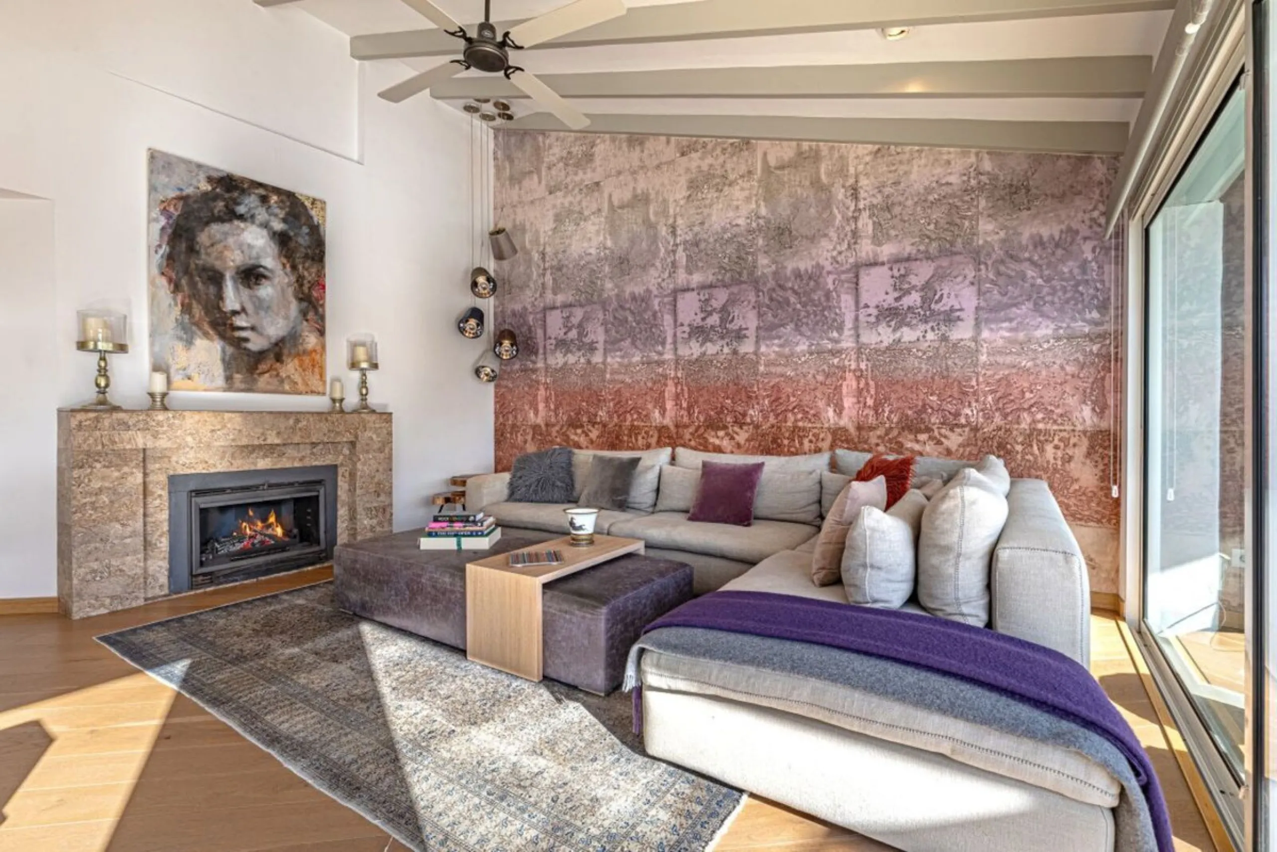 Nestled in the prestigious residential enclave of Las Chapas, Marbella, this charming traditional-style five-bedroom villa offers privacy, space, and timeless Mediterranean appeal, just minutes from the best beaches and beach bars of the Costa del Sol.