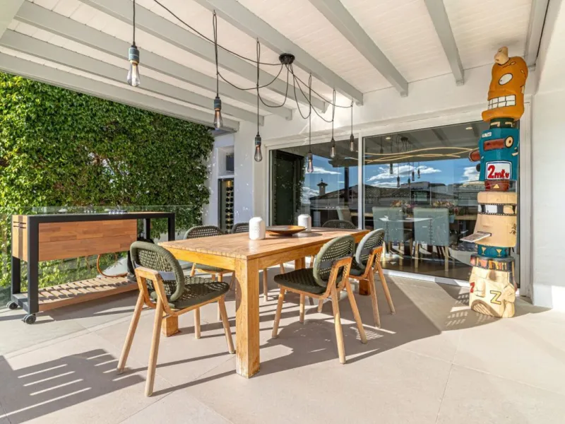 Nestled in the prestigious residential enclave of Las Chapas, Marbella, this charming traditional-style five-bedroom villa offers privacy, space, and timeless Mediterranean appeal, just minutes from the best beaches and beach bars of the Costa del Sol.