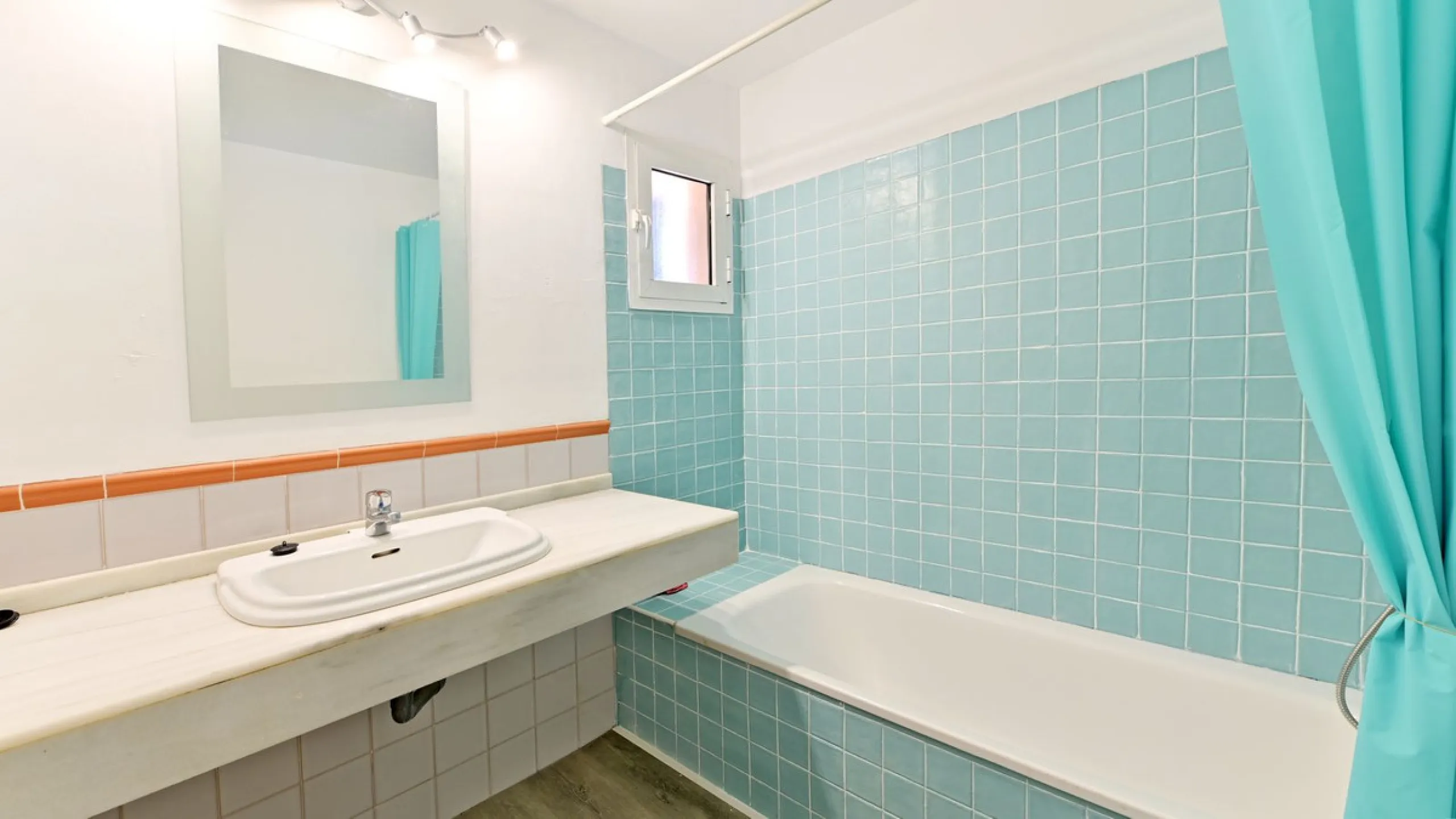 Spacious  apartment with terrace and unobstructed views.